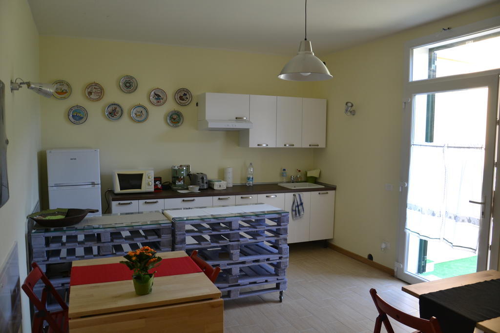 Impronte Nel Bosco Bed & Breakfast Calice al Cornoviglio Exterior photo