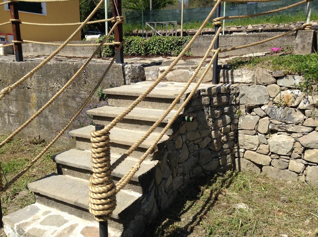 Impronte Nel Bosco Bed & Breakfast Calice al Cornoviglio Exterior photo