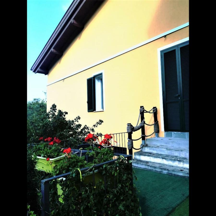Impronte Nel Bosco Bed & Breakfast Calice al Cornoviglio Exterior photo